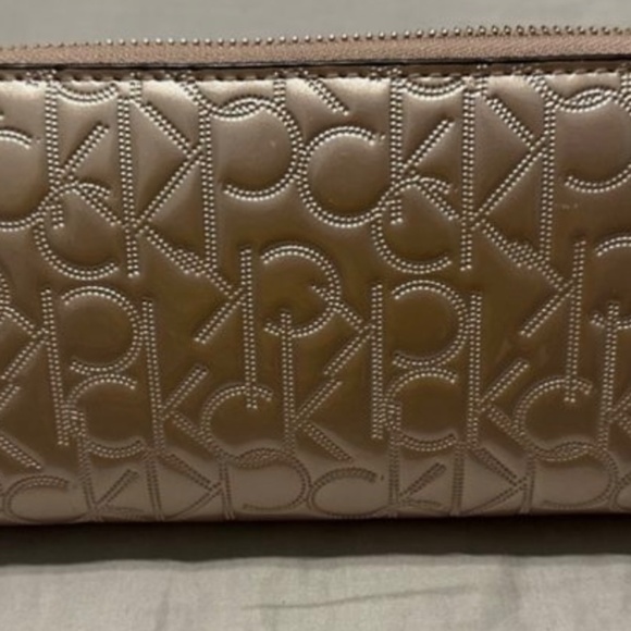 Ck wallet new rose Gold - Picture 2 of 2